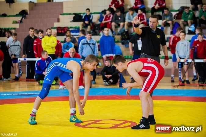 Zdjęcie w galerii na portalu naszraciborz.pl: Międzynarodowe Mistrzostwa Polski kadetów i juniorów w zapasach w stylu wolnym wiadomości z regionu