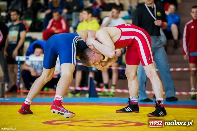 Zdjęcie w galerii na portalu naszraciborz.pl: Międzynarodowe Mistrzostwa Polski kadetów i juniorów w zapasach w stylu wolnym wiadomości z regionu