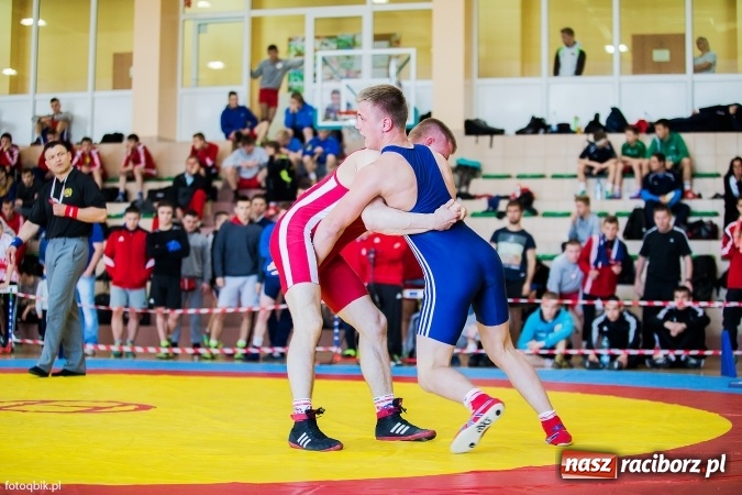 Zdjęcie w galerii na portalu naszraciborz.pl: Międzynarodowe Mistrzostwa Polski kadetów i juniorów w zapasach w stylu wolnym wiadomości z regionu