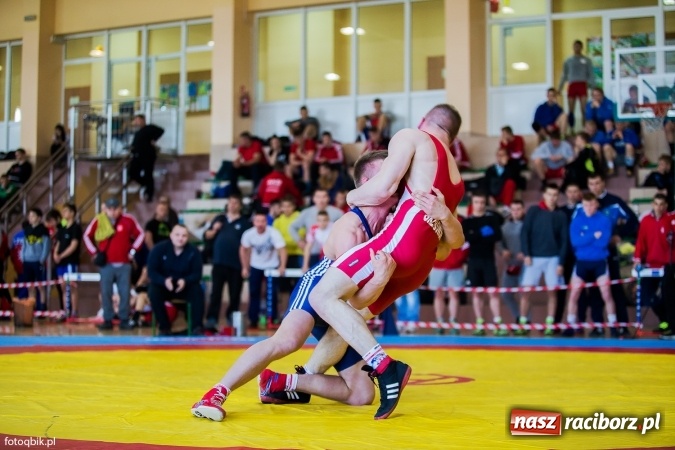 Zdjęcie w galerii na portalu naszraciborz.pl: Międzynarodowe Mistrzostwa Polski kadetów i juniorów w zapasach w stylu wolnym wiadomości z regionu