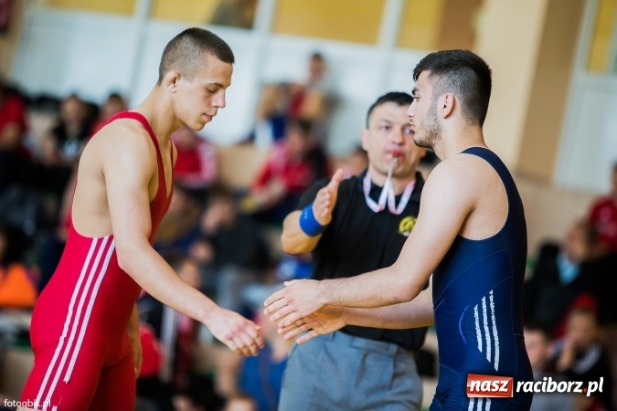 Zdjęcie w galerii na portalu naszraciborz.pl: Międzynarodowe Mistrzostwa Polski kadetów i juniorów w zapasach w stylu wolnym wiadomości z regionu
