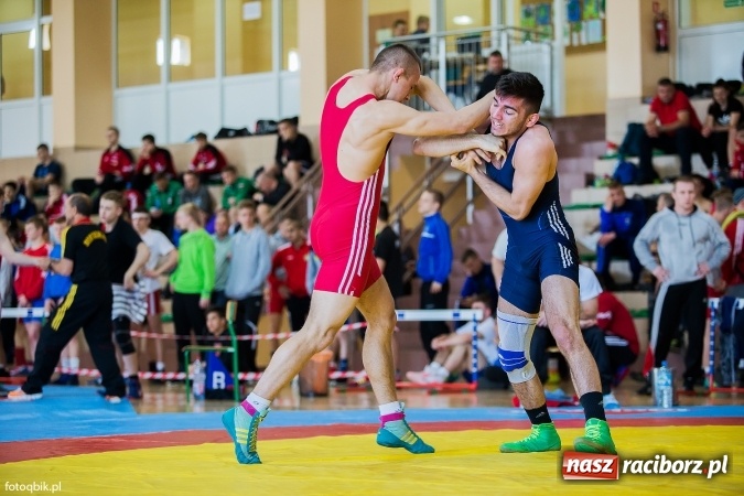 Zdjęcie w galerii na portalu naszraciborz.pl: Międzynarodowe Mistrzostwa Polski kadetów i juniorów w zapasach w stylu wolnym wiadomości z regionu