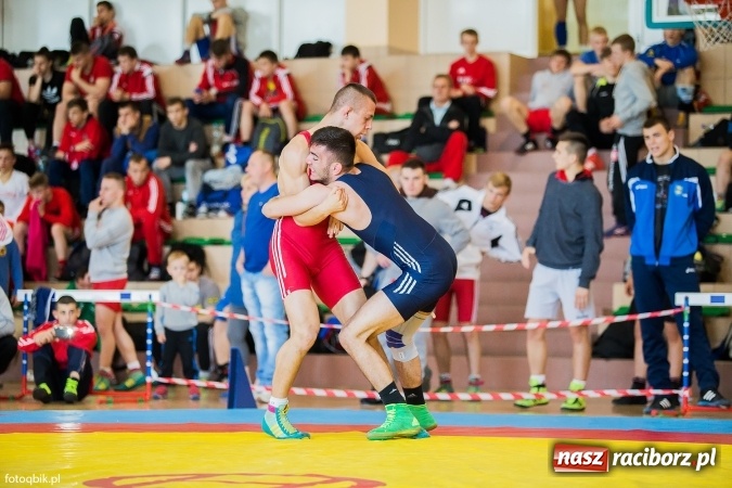Zdjęcie w galerii na portalu naszraciborz.pl: Międzynarodowe Mistrzostwa Polski kadetów i juniorów w zapasach w stylu wolnym wiadomości z regionu