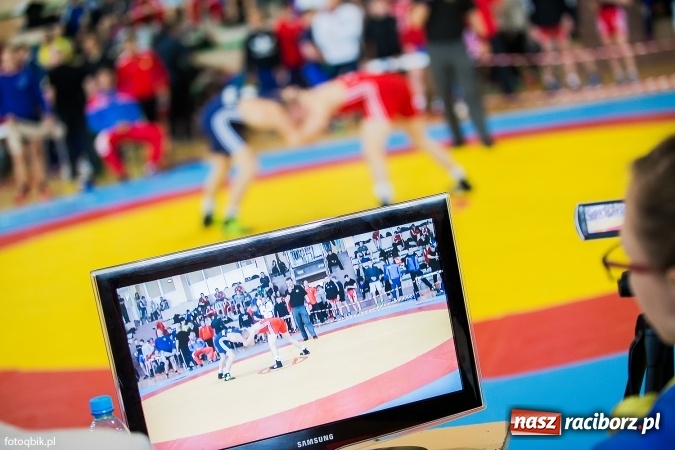 Zdjęcie w galerii na portalu naszraciborz.pl: Międzynarodowe Mistrzostwa Polski kadetów i juniorów w zapasach w stylu wolnym wiadomości z regionu