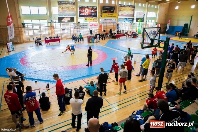 Zdjęcie w galerii na portalu naszraciborz.pl: Międzynarodowe Mistrzostwa Polski kadetów i juniorów w zapasach w stylu wolnym wiadomości z regionu