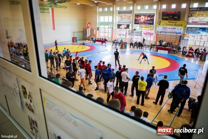 Zdjęcie w galerii na portalu naszraciborz.pl: Międzynarodowe Mistrzostwa Polski kadetów i juniorów w zapasach w stylu wolnym wiadomości z regionu