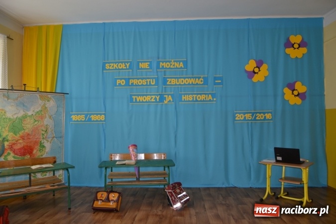 Zdjęcie w galerii na portalu naszraciborz.pl: Dziś w Owiszczach świętowano 150-lecie miejscowej szkoły wiadomości z regionu