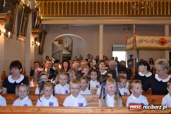 Zdjęcie w galerii na portalu naszraciborz.pl: Dziś w Owiszczach świętowano 150-lecie miejscowej szkoły wiadomości z regionu