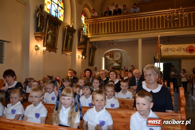 Zdjęcie w galerii na portalu naszraciborz.pl: Dziś w Owiszczach świętowano 150-lecie miejscowej szkoły wiadomości z regionu