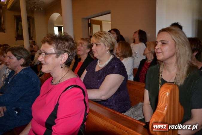 Zdjęcie w galerii na portalu naszraciborz.pl: Dziś w Owiszczach świętowano 150-lecie miejscowej szkoły wiadomości z regionu