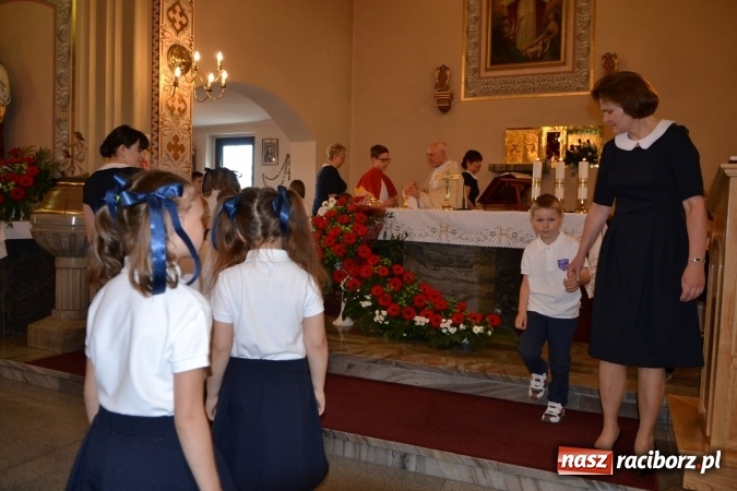 Zdjęcie w galerii na portalu naszraciborz.pl: Dziś w Owiszczach świętowano 150-lecie miejscowej szkoły wiadomości z regionu