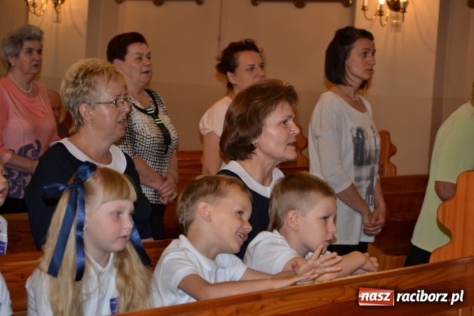 Zdjęcie w galerii na portalu naszraciborz.pl: Dziś w Owiszczach świętowano 150-lecie miejscowej szkoły wiadomości z regionu