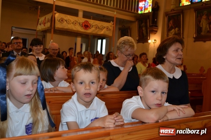 Zdjęcie w galerii na portalu naszraciborz.pl: Dziś w Owiszczach świętowano 150-lecie miejscowej szkoły wiadomości z regionu