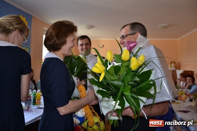 Zdjęcie w galerii na portalu naszraciborz.pl: Dziś w Owiszczach świętowano 150-lecie miejscowej szkoły wiadomości z regionu