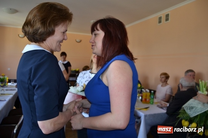 Zdjęcie w galerii na portalu naszraciborz.pl: Dziś w Owiszczach świętowano 150-lecie miejscowej szkoły wiadomości z regionu