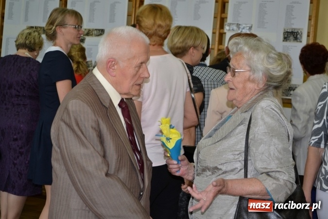 Zdjęcie w galerii na portalu naszraciborz.pl: Dziś w Owiszczach świętowano 150-lecie miejscowej szkoły wiadomości z regionu