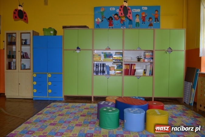 Zdjęcie w galerii na portalu naszraciborz.pl: Dziś w Owiszczach świętowano 150-lecie miejscowej szkoły wiadomości z regionu