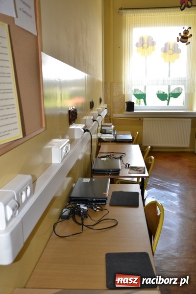 Zdjęcie w galerii na portalu naszraciborz.pl: Dziś w Owiszczach świętowano 150-lecie miejscowej szkoły wiadomości z regionu