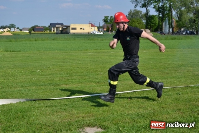 Zdjęcie w galerii na portalu naszraciborz.pl: IX Zawody Strażackie w Rudyszwałdzie. Bolesław najlepszy  wiadomości z regionu