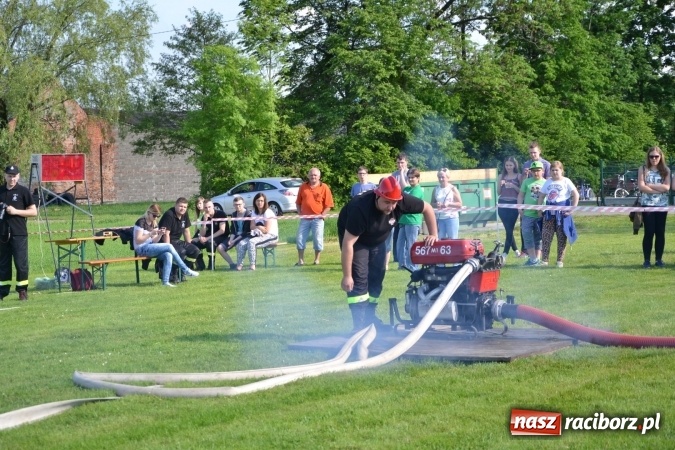 Zdjęcie w galerii na portalu naszraciborz.pl: IX Zawody Strażackie w Rudyszwałdzie. Bolesław najlepszy  wiadomości z regionu
