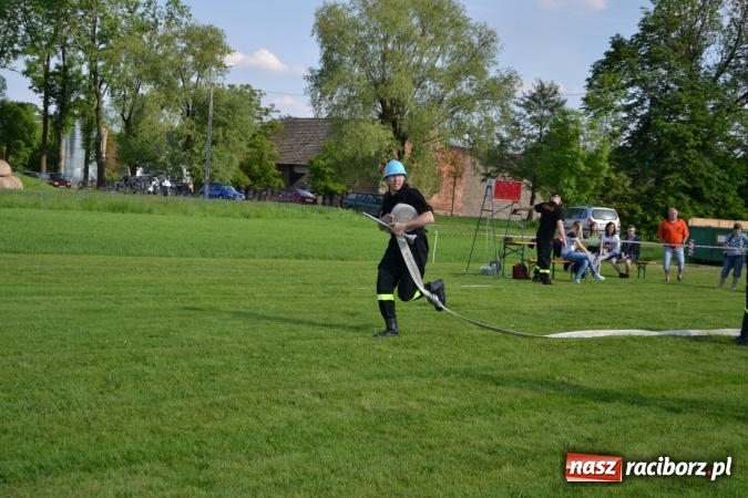 Zdjęcie w galerii na portalu naszraciborz.pl: IX Zawody Strażackie w Rudyszwałdzie. Bolesław najlepszy  wiadomości z regionu
