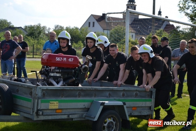 Zdjęcie w galerii na portalu naszraciborz.pl: IX Zawody Strażackie w Rudyszwałdzie. Bolesław najlepszy  wiadomości z regionu
