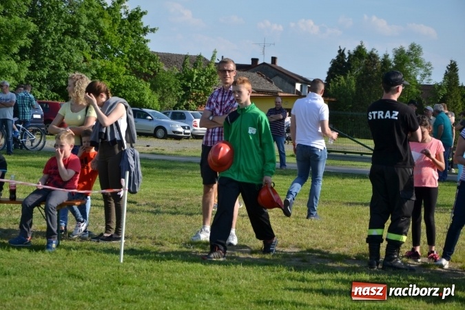Zdjęcie w galerii na portalu naszraciborz.pl: IX Zawody Strażackie w Rudyszwałdzie. Bolesław najlepszy  wiadomości z regionu