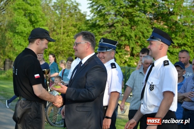 Zdjęcie w galerii na portalu naszraciborz.pl: IX Zawody Strażackie w Rudyszwałdzie. Bolesław najlepszy  wiadomości z regionu