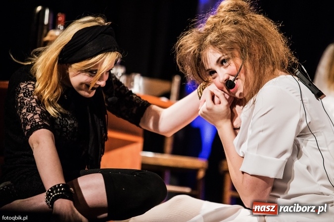 Zdjęcie w galerii na portalu naszraciborz.pl: Oddział zamknięty na deskach MDK wiadomości z regionu