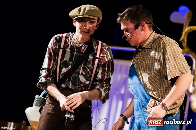 Zdjęcie w galerii na portalu naszraciborz.pl: Oddział zamknięty na deskach MDK wiadomości z regionu