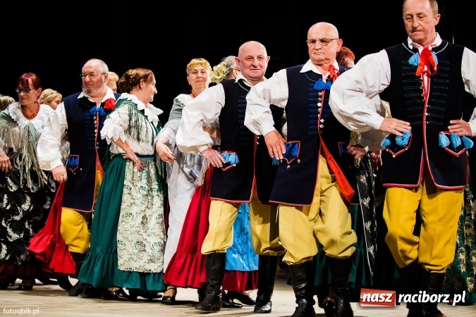 Zdjęcie w galerii na portalu naszraciborz.pl: Raciborski Dzień Seniora oraz 10-lecie działalności grupy Seniorzy ZPiT Strzecha wiadomości z regionu