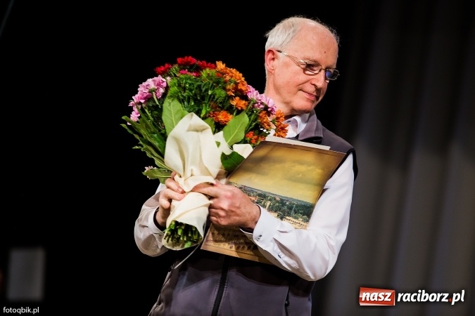 Zdjęcie w galerii na portalu naszraciborz.pl: Raciborski Dzień Seniora oraz 10-lecie działalności grupy Seniorzy ZPiT Strzecha wiadomości z regionu