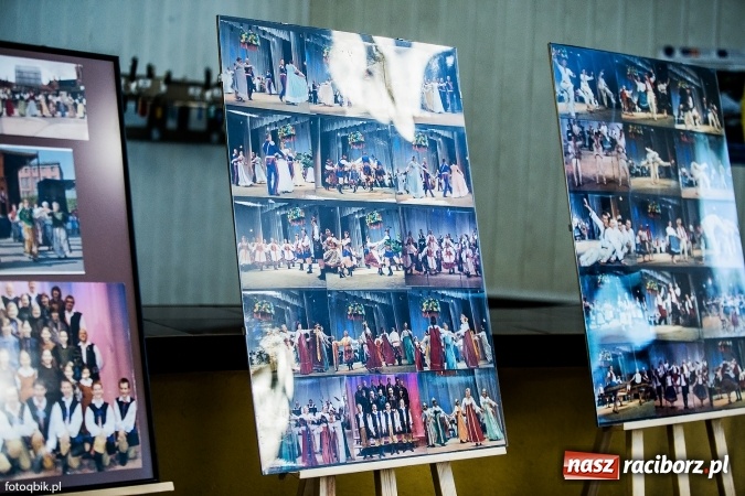 Zdjęcie w galerii na portalu naszraciborz.pl: Raciborski Dzień Seniora oraz 10-lecie działalności grupy Seniorzy ZPiT Strzecha wiadomości z regionu