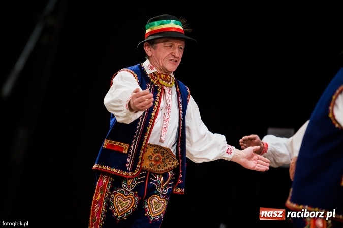 Zdjęcie w galerii na portalu naszraciborz.pl: Raciborski Dzień Seniora oraz 10-lecie działalności grupy Seniorzy ZPiT Strzecha wiadomości z regionu