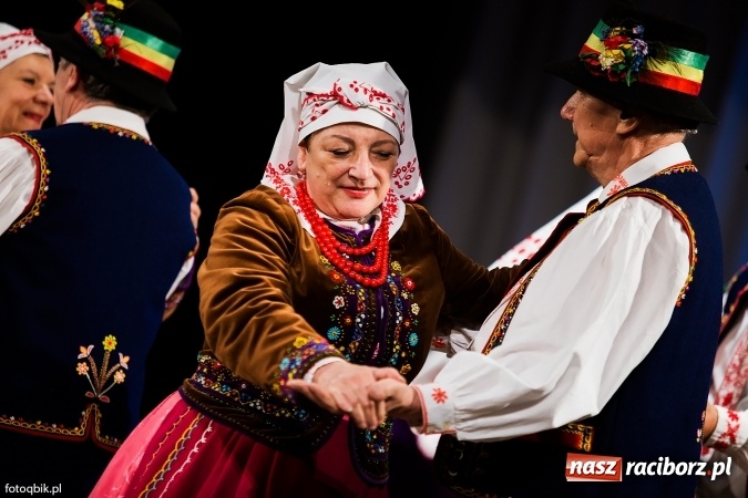 Zdjęcie w galerii na portalu naszraciborz.pl: Raciborski Dzień Seniora oraz 10-lecie działalności grupy Seniorzy ZPiT Strzecha wiadomości z regionu