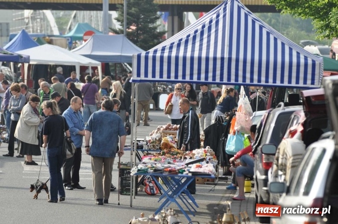 Zdjęcie w galerii na portalu naszraciborz.pl: Rekordowa liczba stoisk na Jarmarku na Granicy w Chałupkach!  wiadomości z regionu