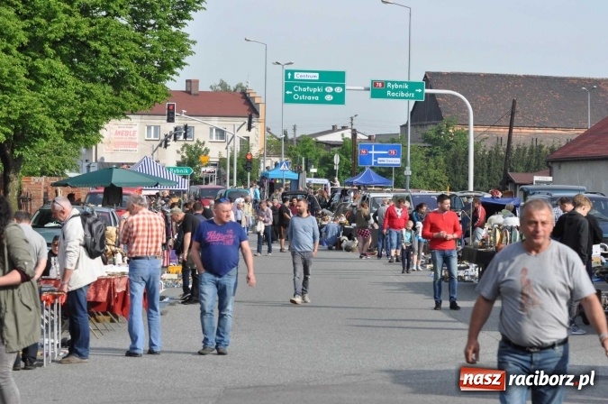 Zdjęcie w galerii na portalu naszraciborz.pl: Rekordowa liczba stoisk na Jarmarku na Granicy w Chałupkach!  wiadomości z regionu