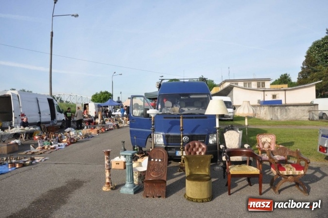 Zdjęcie w galerii na portalu naszraciborz.pl: Rekordowa liczba stoisk na Jarmarku na Granicy w Chałupkach!  wiadomości z regionu