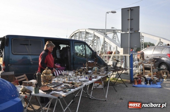 Zdjęcie w galerii na portalu naszraciborz.pl: Rekordowa liczba stoisk na Jarmarku na Granicy w Chałupkach!  wiadomości z regionu
