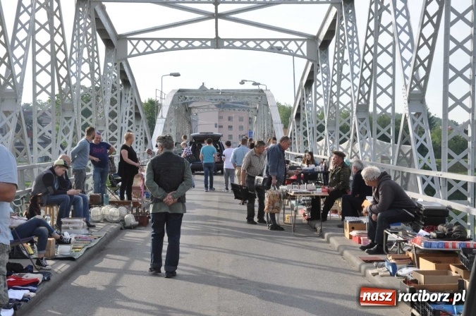 Zdjęcie w galerii na portalu naszraciborz.pl: Rekordowa liczba stoisk na Jarmarku na Granicy w Chałupkach!  wiadomości z regionu