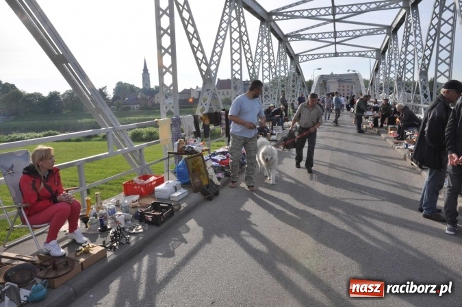 Zdjęcie w galerii na portalu naszraciborz.pl: Rekordowa liczba stoisk na Jarmarku na Granicy w Chałupkach!  wiadomości z regionu
