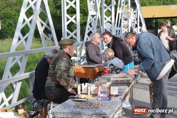 Zdjęcie w galerii na portalu naszraciborz.pl: Rekordowa liczba stoisk na Jarmarku na Granicy w Chałupkach!  wiadomości z regionu