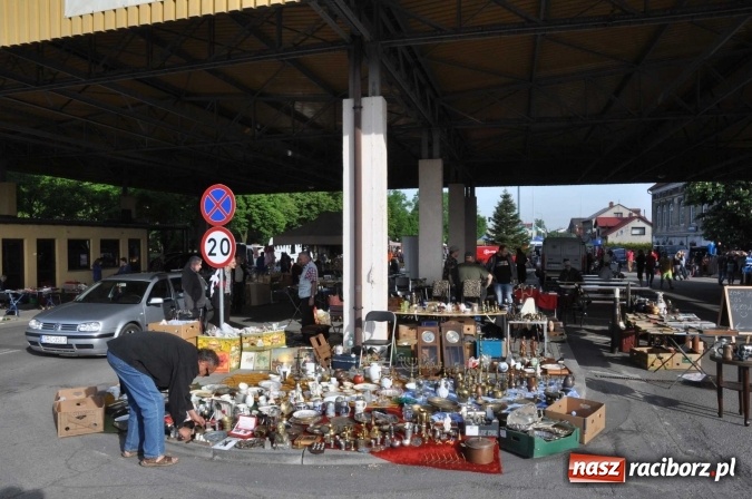 Zdjęcie w galerii na portalu naszraciborz.pl: Rekordowa liczba stoisk na Jarmarku na Granicy w Chałupkach!  wiadomości z regionu