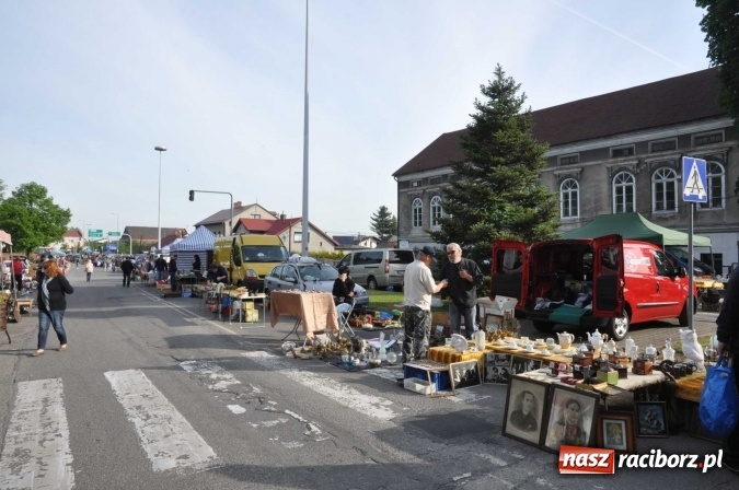 Zdjęcie w galerii na portalu naszraciborz.pl: Rekordowa liczba stoisk na Jarmarku na Granicy w Chałupkach!  wiadomości z regionu