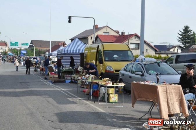 Zdjęcie w galerii na portalu naszraciborz.pl: Rekordowa liczba stoisk na Jarmarku na Granicy w Chałupkach!  wiadomości z regionu