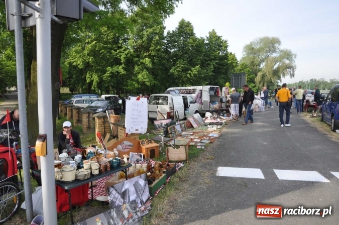 Zdjęcie w galerii na portalu naszraciborz.pl: Rekordowa liczba stoisk na Jarmarku na Granicy w Chałupkach!  wiadomości z regionu