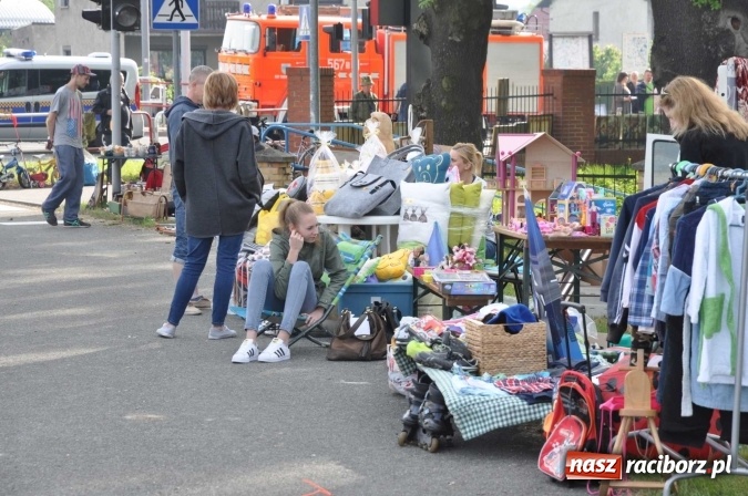 Zdjęcie w galerii na portalu naszraciborz.pl: Rekordowa liczba stoisk na Jarmarku na Granicy w Chałupkach!  wiadomości z regionu
