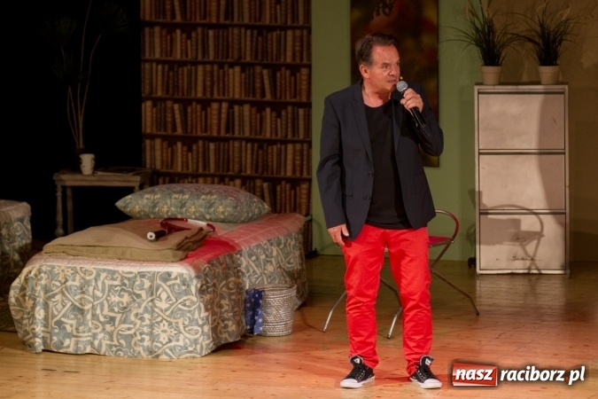 Zdjęcie w galerii na portalu naszraciborz.pl: MĘŻCZYZNA IDEALNY na deskach RCK wiadomości z regionu