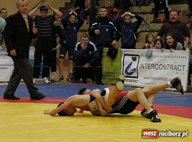 Zdjęcie w galerii na portalu naszraciborz.pl: Złoto kadetów MKZ Unia Racibórz wiadomości z regionu