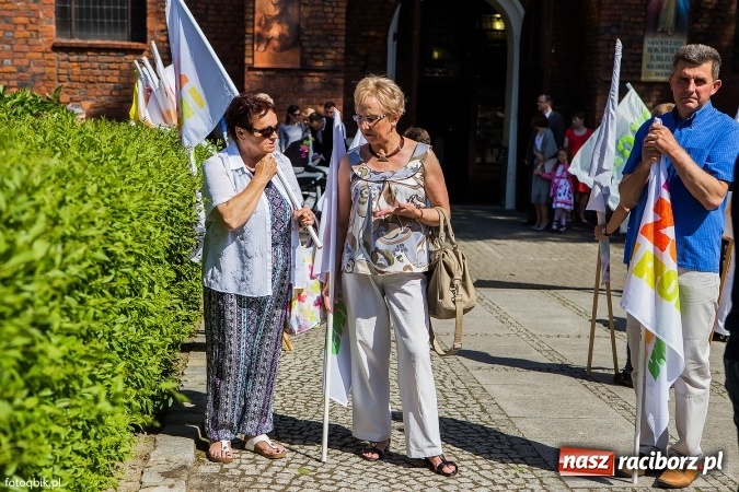 Zdjęcie w galerii na portalu naszraciborz.pl: Marsz dla Życia i Rodziny przeszedł ulicami Raciborza wiadomości z regionu